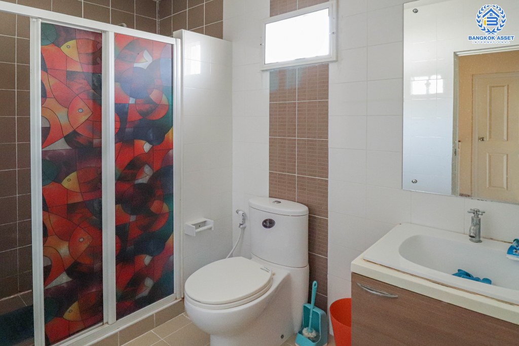 ทาวน์เฮ้าส์มือสองนนทบุรี ทำเลติดถนนราชพฤกษ์ ใกล้วงเวียนพระรามห้า ม.พฤกษาทาวน์ บ้านต่อเติมครบ เนื้อที่ 22.9 ตร.ว. หน้ากว้าง 6 เมตร ฟังก์ชั่น 3 ห้องนอน พร้อมห้องเก็บของชั้นล่าง ราคาสุดคุ้ม!...