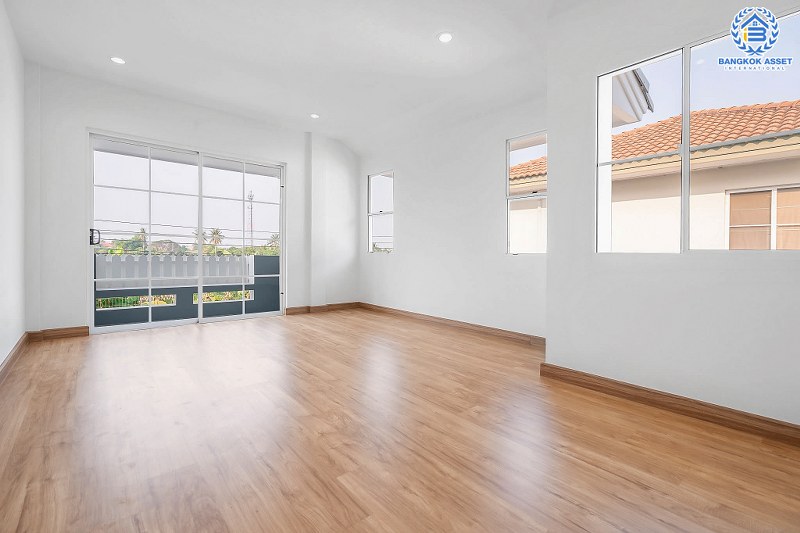 บ้านมือสองตกแต่งใหม่ คุณภาพแบรนด์ LH โครงการ ชลลดา บางใหญ่-เซ็นทรัลเวสต์เกต พร้อมทุกการเข้าอยู่ เนื้อที่ 52.5 ตร.ว. ฟังก์ชั่น 3 ห้องนอน 2 ห้องน้ำ พร้อม facilities ครบครัน บนทำเลศักยภาพ เดินทางสะดวก ใกล้ถ.กาญจนาภิเษก เพียง 10 นาทีถึงรถไฟฟ้า "สถานีคลองบางไผ่"...