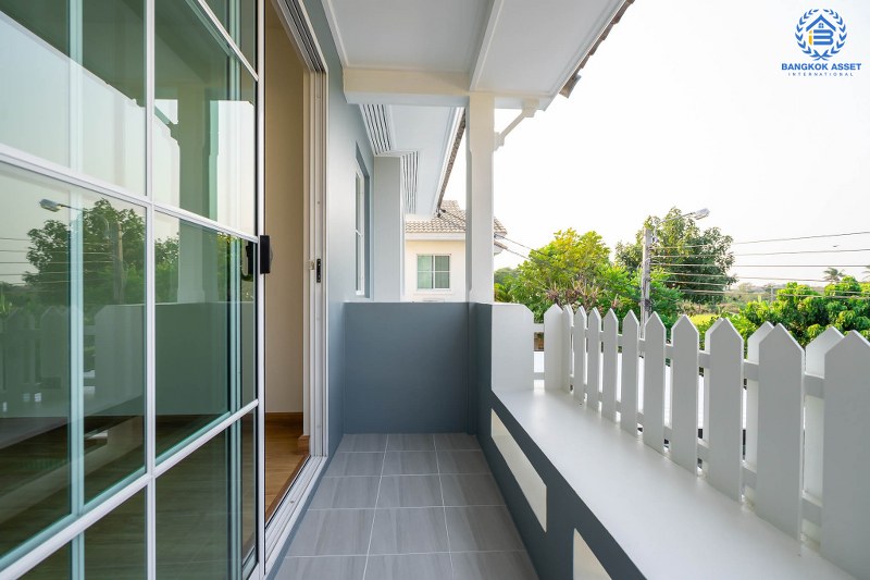 บ้านมือสองตกแต่งใหม่ คุณภาพแบรนด์ LH โครงการ ชลลดา บางใหญ่-เซ็นทรัลเวสต์เกต พร้อมทุกการเข้าอยู่ เนื้อที่ 52.5 ตร.ว. ฟังก์ชั่น 3 ห้องนอน 2 ห้องน้ำ พร้อม facilities ครบครัน บนทำเลศักยภาพ เดินทางสะดวก ใกล้ถ.กาญจนาภิเษก เพียง 10 นาทีถึงรถไฟฟ้า "สถานีคลองบางไผ่"...