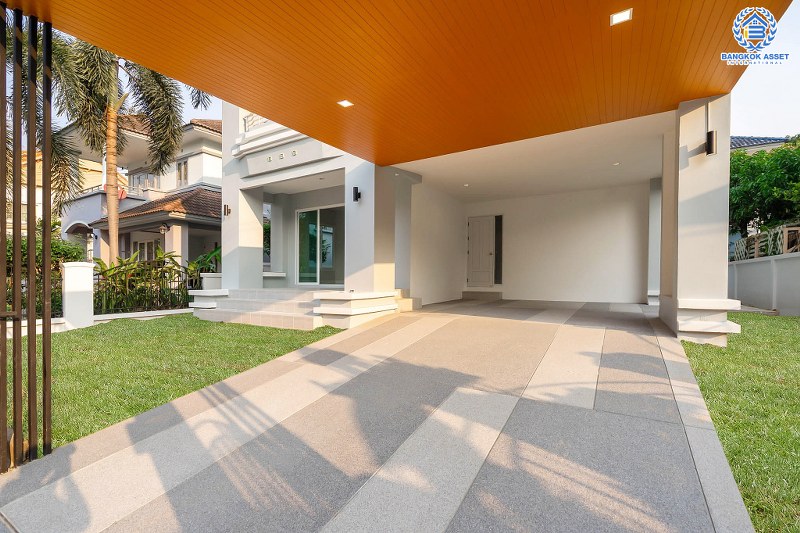 บ้านมือสองตกแต่งใหม่ หลังใหญ่ 70 ตร.ว. ทำเลติดถนนกาญจนาฯ คุณภาพแบรนด์ ม.ลัดดารมย์ ปิ่นเกล้า-กาญจนาฯ (Q.House) โซนต้นโครงการ ใกล้ส่วนกลาง ฟังก์ชั่นครบครัน พื้นที่ใช้สอยกว้างกว่า 200 ตร.ม. ใกล้ทางด่วนศรีรัช ราคาสุดคุ้ม!...