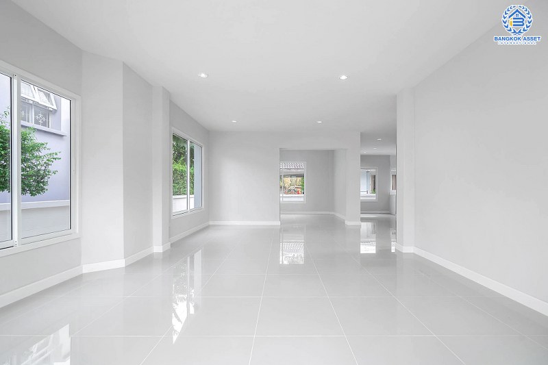 บ้านมือสองตกแต่งใหม่ หลังใหญ่ 70 ตร.ว. ทำเลติดถนนกาญจนาฯ คุณภาพแบรนด์ ม.ลัดดารมย์ ปิ่นเกล้า-กาญจนาฯ (Q.House) โซนต้นโครงการ ใกล้ส่วนกลาง ฟังก์ชั่นครบครัน พื้นที่ใช้สอยกว้างกว่า 200 ตร.ม. ใกล้ทางด่วนศรีรัช ราคาสุดคุ้ม!...