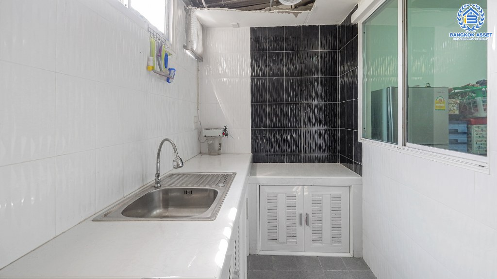 ทาวน์เฮ้าส์มือสองนนทบุรี ม.พฤกษาวิลล์35 พระราม5-นครอินทร์ โซนต้นโครงการ ใกล้ส่วนกลาง พร้อมอยู่ เนื้อที่ 24.3 ตร.ว. 3 ห้องนอน 2 ห้องน้ำ บนทำเลโซนเมือง! เดินทางสะดวก ใกล้สะพานพระราม5 และรถไฟฟ้าสถานี แยกติวานนท์...