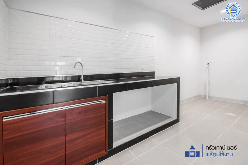 บ้านมือสองตกแต่งใหม่ ม.พฤกษาทาวน์เน็กซ์ นครอินทร์-วงเวียนพระราม5 ฟังก์ชั่นครบ พร้อมเข้าอยู่  เนื้อที่ 16 ตร.ว. 3 ห้องนอน 2 ห้องน้ำ บนทำเลติด ถ.นครอินทร์ สามารถเชื่อมต่อได้หลายเส้นทาง ใกล้รถไฟฟ้าสายสีม่วง "สถานีตลาดบางใหญ่" และทางด่วน "ศรีรัช"...