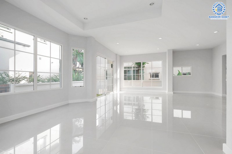 บ้านมือสองตกแต่งใหม่ คุณภาพLH โครงการ มัณฑนา ปิ่นเกล้า-พระราม5 บรรยากาศเงียบสงบ มีความเป็นส่วนตัว ด้วยหน้าบ้านไม่ติดใคร เนื้อที่ 58 ตร.ว. ฟังก์ชั่น 3 ห้องนอน 3 ห้องน้ำ 2 ที่จอดรถ facility ครบครัน! บนทำเลเดินทางสะดวก หน้าโครงการติดถนนนครอินทร์ ใกล้วงเวียนพระราม5 และจุดขึ้นทางด่วน "ศรีรัช"