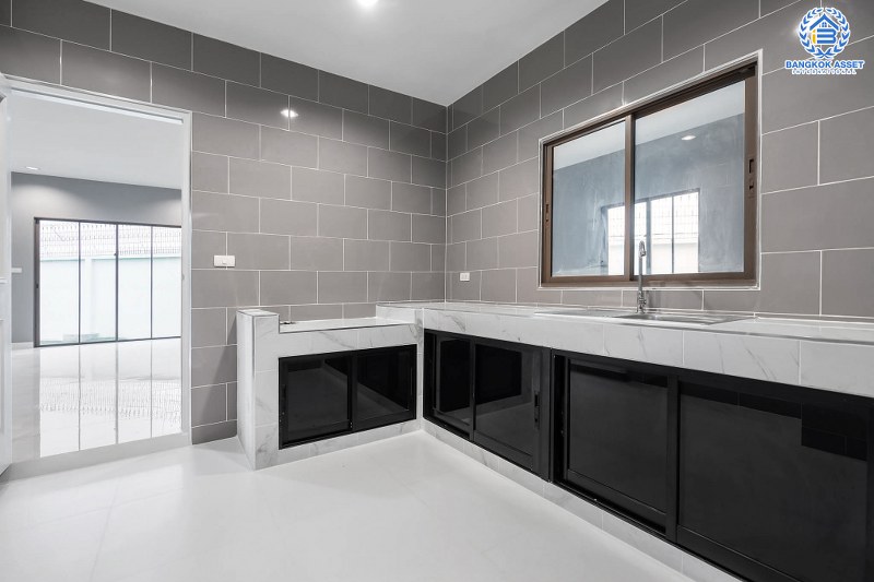 บ้านมือสองตกแต่งใหม่ แปลงมุม คุณภาพแบรนด์แสนสิริ ม.บุราสิริ ราชพฤกษ์-แจ้งวัฒนะ หลังใหญ่พิเศษ เนื้อที่กว่า 106.7 ตร.ว. ฟังก์ชั่น 3 ห้องนอน 3 ห้องน้ำ 2 ที่จอดรถ รองรับชีวิตเมืองอย่างลงตัว! เพียง 170 เมตร จากถ.ราชพฤกษ์ ใกล้ Central แจ้งวัฒนะ และรถไฟฟ้าสายสีม่วง "สถานีบางรักใหญ่"