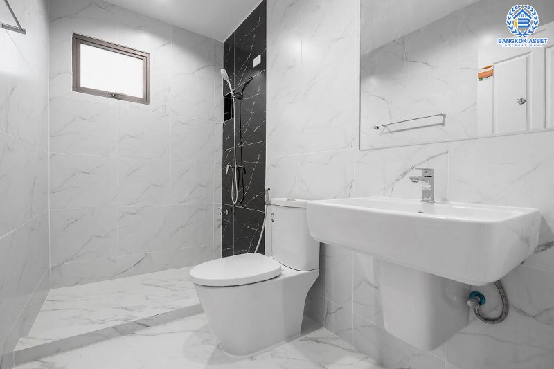 บ้านมือสองตกแต่งใหม่ แปลงมุม คุณภาพแบรนด์แสนสิริ ม.บุราสิริ ราชพฤกษ์-แจ้งวัฒนะ หลังใหญ่พิเศษ เนื้อที่กว่า 106.7 ตร.ว. ฟังก์ชั่น 3 ห้องนอน 3 ห้องน้ำ 2 ที่จอดรถ รองรับชีวิตเมืองอย่างลงตัว! เพียง 170 เมตร จากถ.ราชพฤกษ์ ใกล้ Central แจ้งวัฒนะ และรถไฟฟ้าสายสีม่วง "สถานีบางรักใหญ่"