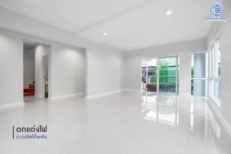 บ้านมือสองตกแต่งใหม่ ม.เพอร์เฟคเพลส3 ราชพฤกษ์ คุณภาพแบรนด์ Property Perfect เนื้อที่ 50.7 ตร.ว.  บ้านพร้อมอยู่  ฟังก์ชั่น 3 ห้องนอน 3 ห้องน้ำ 2 ที่จอดรถ บนทำเลติดถนนราชพฤกษ์ ใกล้วงเวียนพระราม5 และรถไฟฟ้า "สถานีบางรักน้อยท่าอิฐ"...