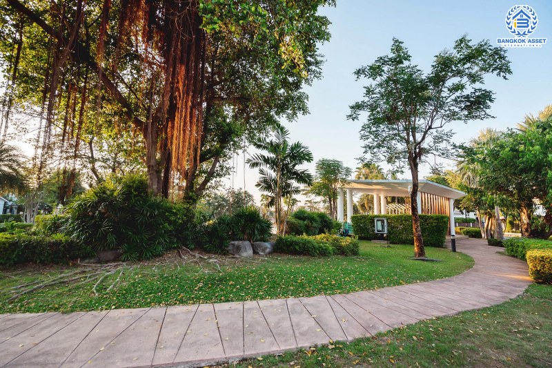 บ้านมือสองตกแต่งใหม่ ดีไซน์ทันสมัย หลังใหญ่พร้อมอยู่ เนื้อที่ 68.5 ตร.ว. ม.เพอร์เฟคเพลส ราชพฤกษ์-พระราม5 ฟังก์ชั่น 3 ห้องนอน 3 ห้องน้ำ 2 ที่จอดรถ กว้างขวางด้วยพื้นที่ใช้สอยกว่า 202 ตร.ม. บนทำเลโซนเมือง ติดถ.ราชพฤกษ์ ใกล้วงเวียนพระรามห้า และรถไฟฟ้า 2 สถานี "บางรักใหญ่" และ "บางรักน้อยท่าอิฐ...