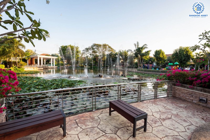 บ้านมือสองตกแต่งใหม่ ดีไซน์ทันสมัย หลังใหญ่พร้อมอยู่ เนื้อที่ 68.5 ตร.ว. ม.เพอร์เฟคเพลส ราชพฤกษ์-พระราม5 ฟังก์ชั่น 3 ห้องนอน 3 ห้องน้ำ 2 ที่จอดรถ กว้างขวางด้วยพื้นที่ใช้สอยกว่า 202 ตร.ม. บนทำเลโซนเมือง ติดถ.ราชพฤกษ์ ใกล้วงเวียนพระรามห้า และรถไฟฟ้า 2 สถานี "บางรักใหญ่" และ "บางรักน้อยท่าอิฐ...