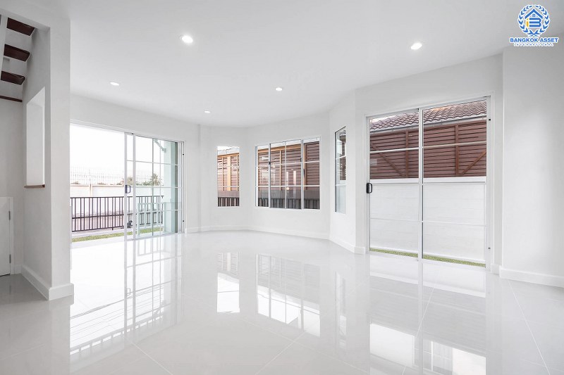 บ้านมือสองตกแต่งใหม่ คุณภาพแบรนด์ LH โครงการ ชลลดา บางใหญ่-เซ็นทรัลเวสต์เกต เนื้อที่ 52.5 ตร.ว. ฟังก์ชั่น 3 ห้องนอน 2 ห้องน้ำ พร้อม facilities ครบครัน บนทำเลศักยภาพ เดินทางสะดวก ใกล้ถ.กาญจนาภิเษก และเพียง 10 นาทีถึงรถไฟฟ้า "สถานีคลองบางไผ่"