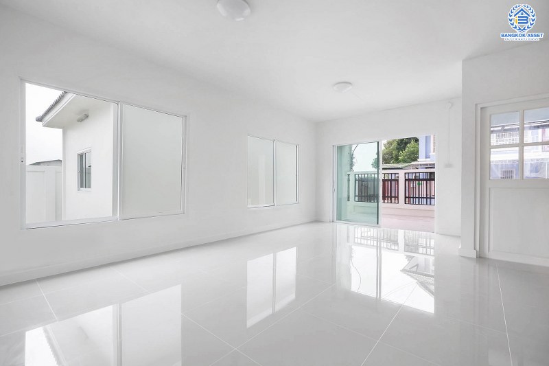 บ้านมือสองตกแต่งใหม่ หลังมุม ม.พฤกษา19 บางใหญ่-เซ็นทรัลเวสต์เกต เนื้อที่ 47 ตร.ว. ต่อเติมเต็ม ฟังก์ชั่น 3 ห้องนอน 2 ห้องน้ำ 1 Private Room  มีพื้นที่ด้านข้างกว้างรองรับทุกกิจกรรมความสุข บนทำเลดีที่สุด! หน้าโครงการติดถนนใหญ่ เข้า-ออกได้หลายเส้นทาง ใกล้รถไฟฟ้าสถานี "คลองบางไผ่"...