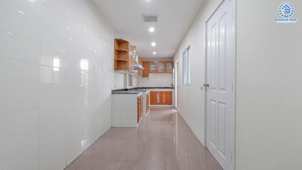 ทาวน์เฮ้าส์มือสองนนทบุรี ห้องมุม! ม.พฤกษาวิลล์28 บางใหญ่-เซ็นทรัลเวสต์เกต ต่อเติมเต็ม เนื้อที่ 25.7 ตร.ว. ฟังก์ชั่น 4 ห้องนอน บนทำเลสุดสะดวก ใกล้ถนนกาญจนาภิเษก เพียง 8 นาทีจาก MRT สถานี ตลาดบางใหญ่...