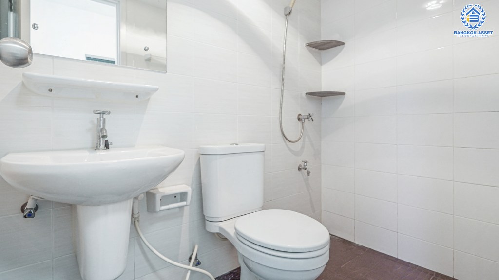 ทาวน์เฮ้าส์มือสองนนทบุรี ห้องมุม! ม.พฤกษาวิลล์28 บางใหญ่-เซ็นทรัลเวสต์เกต ต่อเติมเต็ม เนื้อที่ 25.7 ตร.ว. ฟังก์ชั่น 4 ห้องนอน บนทำเลสุดสะดวก ใกล้ถนนกาญจนาภิเษก เพียง 8 นาทีจาก MRT สถานี ตลาดบางใหญ่...