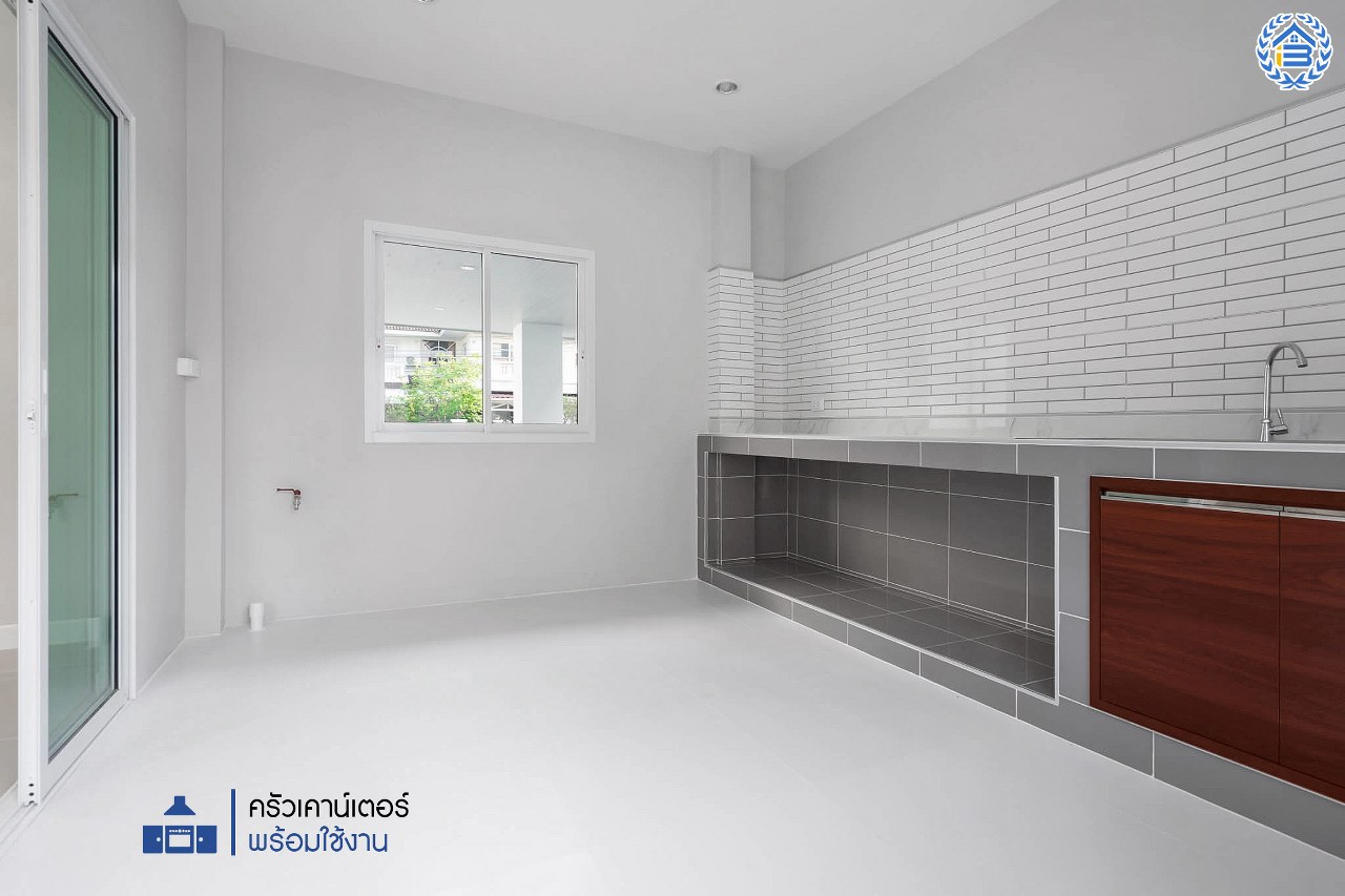 บ้านมือสองตกแต่งใหม่ โครงการ โชคชัยปัญจทรัพย์44 ปิ่นเกล้า-บรมราชชนนี เนื้อที่ 86 ตร.ว. พื้นที่ใช้สอยกว่า 311 ตร.ม. ฟังชั่น 3 ห้องนอน 3 ห้องน้ำ ตอบโจทย์ทุกการเดินทาง บนทำเลศักยภาพ ติดถนนบรมราชชนนี ใกล้ทางคู่ขนานลอยฟ้า และ ม.มหิดล