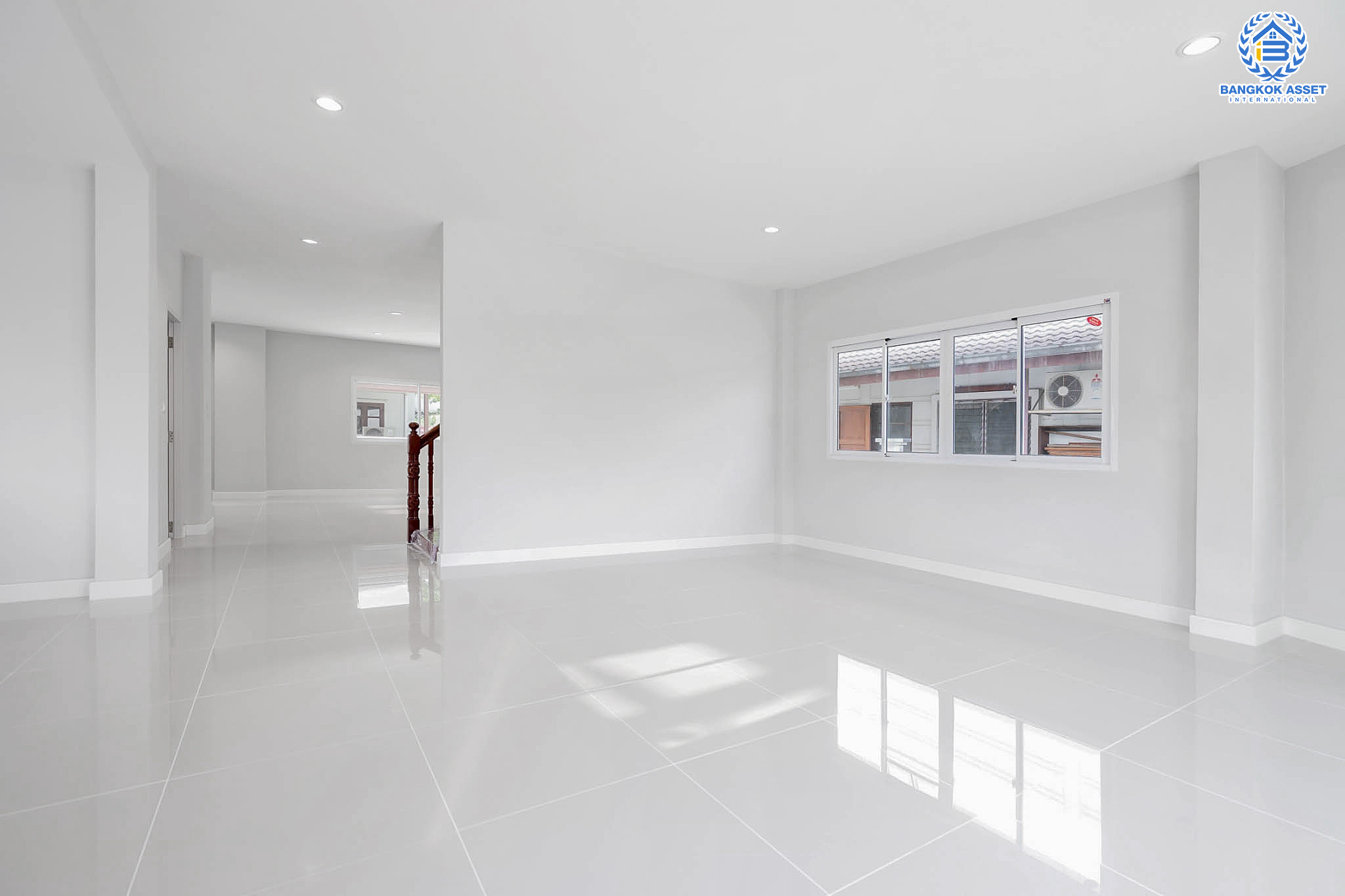 บ้านมือสองตกแต่งใหม่ โครงการ โชคชัยปัญจทรัพย์44 ปิ่นเกล้า-บรมราชชนนี เนื้อที่ 86 ตร.ว. พื้นที่ใช้สอยกว่า 311 ตร.ม. ฟังชั่น 3 ห้องนอน 3 ห้องน้ำ ตอบโจทย์ทุกการเดินทาง บนทำเลศักยภาพ ติดถนนบรมราชชนนี ใกล้ทางคู่ขนานลอยฟ้า และ ม.มหิดล