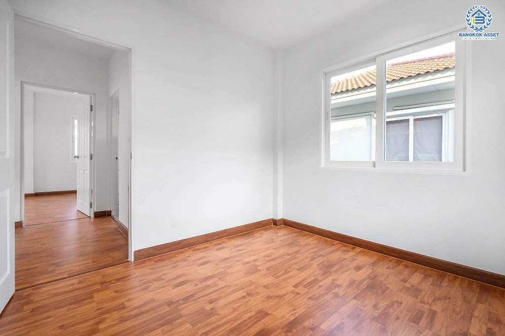 บ้านมือสองตกแต่งใหม่ คุณภาพแบรนด์ Q.House ม.คาซ่าวิลล์ ราชพฤกษ์-ชัยพฤกษ์ หลังใหญ่ กว้างขวาง เนื้อที่ 54.5 ตร.ว. ฟังก์ชั่น 3 ห้องนอน 2 ห้องน้ำ คัดสรรวัสดุสเปกพรีเมี่ยม ทำเลศักยภาพ ติดถนนราชพฤกษ์ เชื่อมต่อทุกการเดินทาง...