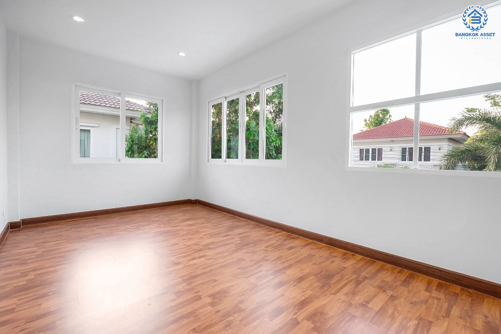 บ้านมือสองตกแต่งใหม่ คุณภาพแบรนด์ Q.House ม.คาซ่าวิลล์ ราชพฤกษ์-ชัยพฤกษ์ หลังใหญ่ กว้างขวาง เนื้อที่ 54.5 ตร.ว. ฟังก์ชั่น 3 ห้องนอน 2 ห้องน้ำ คัดสรรวัสดุสเปกพรีเมี่ยม ทำเลศักยภาพ ติดถนนราชพฤกษ์ เชื่อมต่อทุกการเดินทาง...