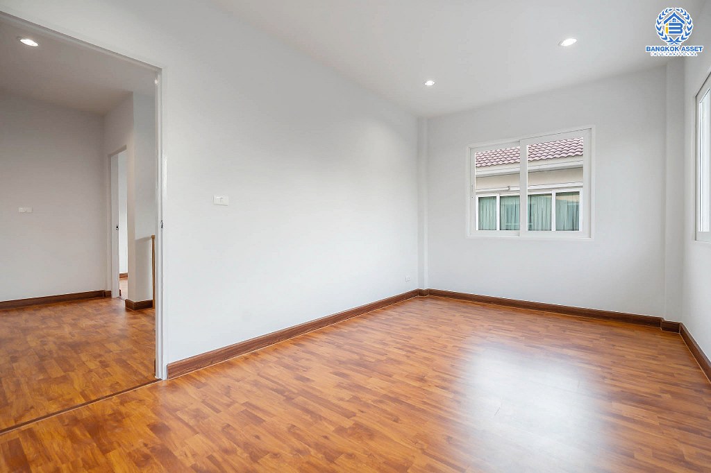 บ้านมือสองตกแต่งใหม่ คุณภาพแบรนด์ Q.House ม.คาซ่าวิลล์ ราชพฤกษ์-ชัยพฤกษ์ หลังใหญ่ กว้างขวาง เนื้อที่ 54.5 ตร.ว. ฟังก์ชั่น 3 ห้องนอน 2 ห้องน้ำ คัดสรรวัสดุสเปกพรีเมี่ยม ทำเลศักยภาพ ติดถนนราชพฤกษ์ เชื่อมต่อทุกการเดินทาง...