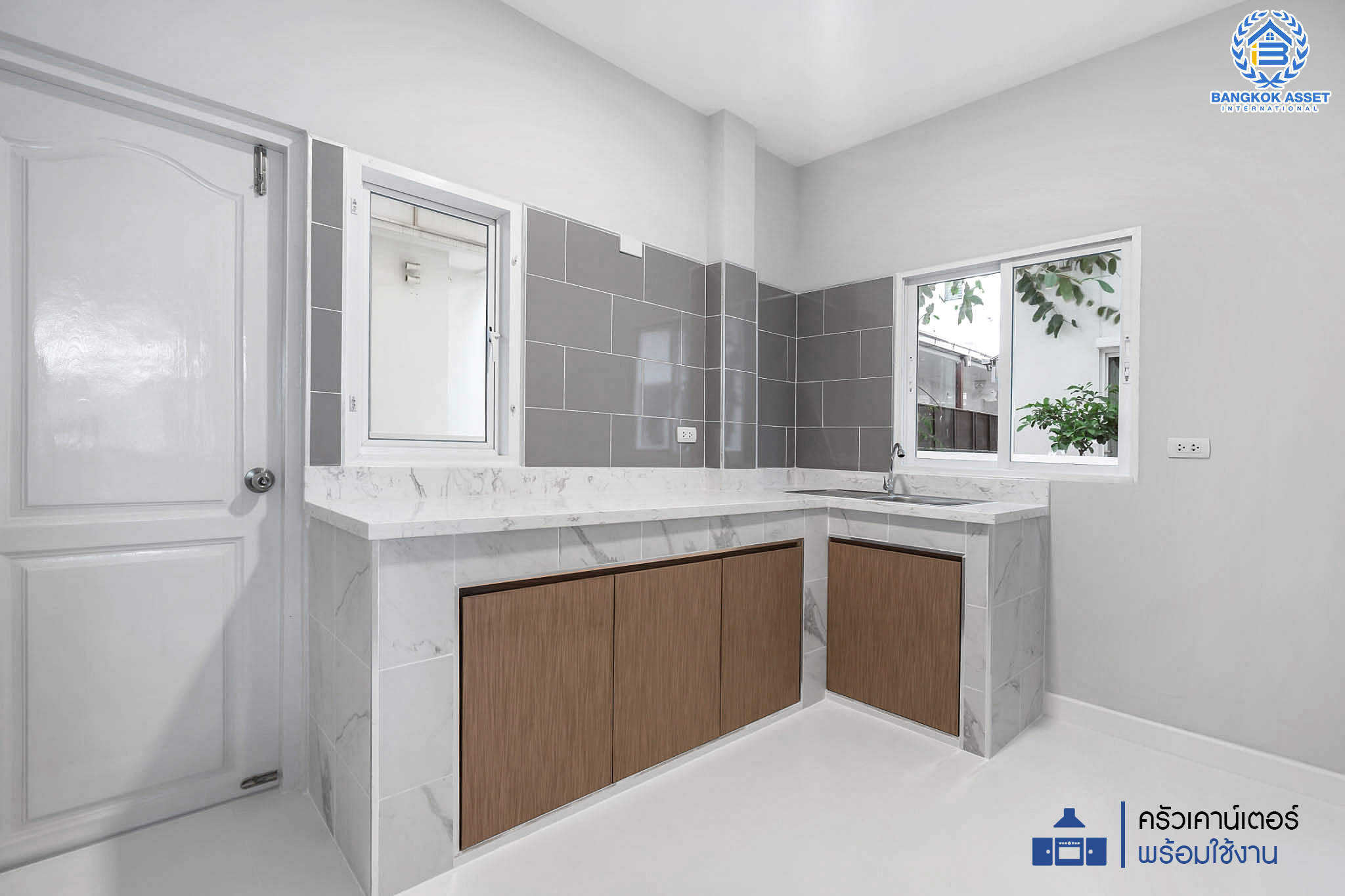 บ้านมือสองตกแต่งใหม่ แบรนด์สุดหรูจาก SC ASSET ม.บางกอกบูเลอวาร์ด ปิ่นเกล้า-สาทร ถนนเมน เนื้อที่ 52.5 ตร.ว. ฟังก์ชั่นครบครัน 3 ห้องนอน 4 ห้องน้ำ ห้องนอนทุกห้องมีห้องน้ำในตัว พร้อม Walk-in Closet บนทำเลใจกลางราชพฤกษ์ ใกล้ทางด่วน พร้อมเชื่อมสู่สาทร-ปิ่นเกล้า ได้อย่างรวดเร็ว...