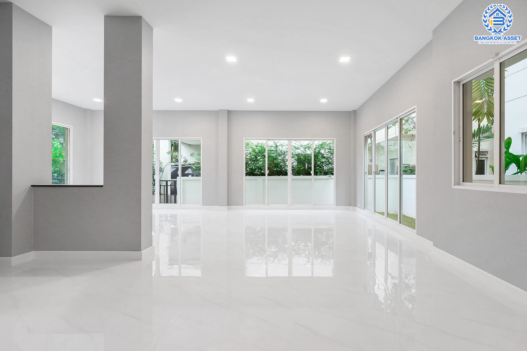 บ้านมือสองตกแต่งใหม่ แบรนด์สุดหรูจาก SC ASSET ม.บางกอกบูเลอวาร์ด ปิ่นเกล้า-สาทร ถนนเมน เนื้อที่ 52.5 ตร.ว. ฟังก์ชั่นครบครัน 3 ห้องนอน 4 ห้องน้ำ ห้องนอนทุกห้องมีห้องน้ำในตัว พร้อม Walk-in Closet บนทำเลใจกลางราชพฤกษ์ ใกล้ทางด่วน พร้อมเชื่อมสู่สาทร-ปิ่นเกล้า ได้อย่างรวดเร็ว...