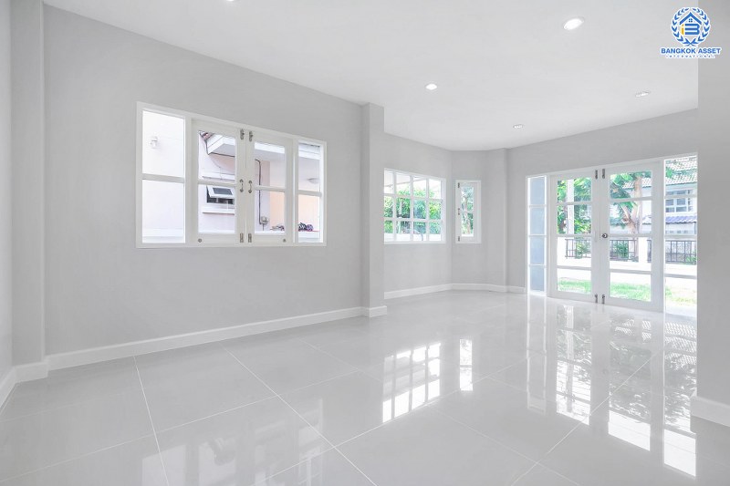 บ้านมือสองตกแต่งใหม่ โครงการ ณัฐชากรีนวิลล์ บางใหญ่-กาญจนาภิเษก (ซ.กันตนา) สุขขั้นสุดไปกับบ้านหลังใหญ่ บนเนื้อที่ 53 ตร.ว. ฟังก์ชั่น 3 ห้องนอน 2 ห้องน้ำ พื้นที่ใช้สอยกว้างขวาง รองรับกับทุกครอบครัว บนทำเลศักยภาพ เข้า-ออกสะดวก ใกล้เซ็นทรัลเวสต์เกต และทางด่วน "ศรีรัช"...