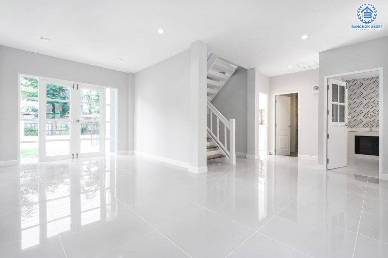 บ้านมือสองตกแต่งใหม่ โครงการ ณัฐชากรีนวิลล์ บางใหญ่-กาญจนาภิเษก (ซ.กันตนา) สุขขั้นสุดไปกับบ้านหลังใหญ่ บนเนื้อที่ 53 ตร.ว. ฟังก์ชั่น 3 ห้องนอน 2 ห้องน้ำ พื้นที่ใช้สอยกว้างขวาง รองรับกับทุกครอบครัว บนทำเลศักยภาพ เข้า-ออกสะดวก ใกล้เซ็นทรัลเวสต์เกต และทางด่วน "ศรีรัช"...