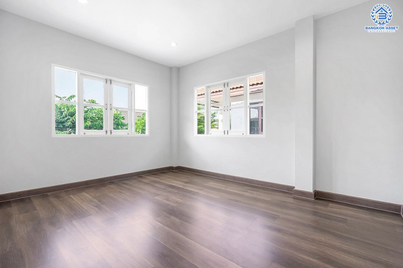 บ้านมือสองตกแต่งใหม่ โครงการ ณัฐชากรีนวิลล์ บางใหญ่-กาญจนาภิเษก (ซ.กันตนา) สุขขั้นสุดไปกับบ้านหลังใหญ่ บนเนื้อที่ 53 ตร.ว. ฟังก์ชั่น 3 ห้องนอน 2 ห้องน้ำ พื้นที่ใช้สอยกว้างขวาง รองรับกับทุกครอบครัว บนทำเลศักยภาพ เข้า-ออกสะดวก ใกล้เซ็นทรัลเวสต์เกต และทางด่วน "ศรีรัช"...