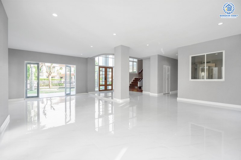 บ้านมือสองตกแต่งใหม่ คฤหาสน์หลังใหญ่เท่าที่เคยมี!! เนื้อที่ 115.5 ตร.ว. ม.มัณฑนา ปิ่นเกล้า-กาญจนาภิเษก (ซ.วัดพระเงิน) บนพื้นที่ใช้สอยเกือบ 400 ตร.ม. ฟังก์ชั่นจัดเต็ม 5 ห้องนอน 4 ห้องน้ำ 4 ที่จอดรถ เดินทางสะดวก บนทำเลติดถนนใหญ่ ใกล้เซ็นทรัลเวสต์เกต รถไฟฟ้าสายสีม่วง "สถานีตลาดบางใหญ่" และทางด่วนศรีรัช!