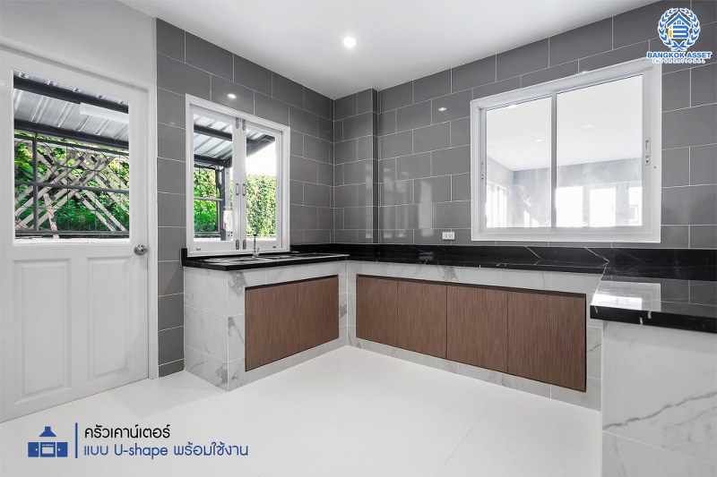 บ้านมือสองตกแต่งใหม่ คฤหาสน์หลังใหญ่เท่าที่เคยมี!! เนื้อที่ 115.5 ตร.ว. ม.มัณฑนา ปิ่นเกล้า-กาญจนาภิเษก (ซ.วัดพระเงิน) บนพื้นที่ใช้สอยเกือบ 400 ตร.ม. ฟังก์ชั่นจัดเต็ม 5 ห้องนอน 4 ห้องน้ำ 4 ที่จอดรถ เดินทางสะดวก บนทำเลติดถนนใหญ่ ใกล้เซ็นทรัลเวสต์เกต รถไฟฟ้าสายสีม่วง "สถานีตลาดบางใหญ่" และทางด่วนศรีรัช!