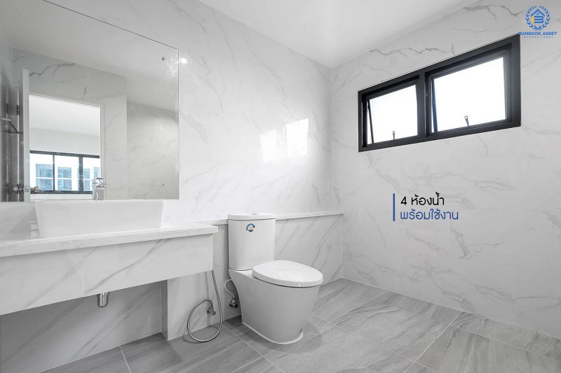 บ้านมือสองตกแต่งใหม่ ม.กฤษดานคร20 ปิ่นเกล้า ติดถนนบรมราชชนนี คฤหาสน์สุดหรู เนื้อที่ 123.3 ตร.ว. ท่ามกลางบรรยากาศความเป็นส่วนตัว ฟังก์ชั่น 5 ห้องนอน 4 ห้องน้ำ 4 ที่จอดรถ พร้อม Living Room ชั้น 2 กว้างขวางบนพื้นที่ใช้สอยกว่า 300 ตร.ม. บนทำเลเดินทางสะดวก เพียง 10 นาทีถึงเซ็นทรัลปิ่นเกล้า