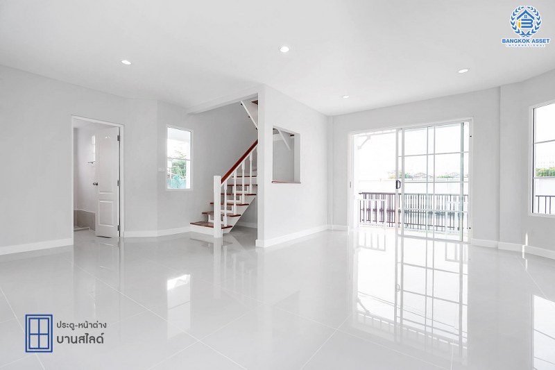 บ้านมือสองตกแต่งใหม่ คุณภาพแบรนด์ LH ม.ชลลดา บางใหญ่-เซ็นทรัลเวสต์เกต ตอบโจทย์ทุกการอยู่อาศัย พร้อม Private Zone ด้วยพื้นที่หน้าบ้านไม่ติดใคร เนื้อที่ 51.2 ตร.ว. ฟังก์ชั่น 3 ห้องนอน 2 ห้องน้ำ พร้อม Facility ครบครัน บนทำเลเดินทางสะดวก ใกล้ถ.กาญจนาภิเษก เพียง 10 นาทีถึงรถไฟฟ้า "สถานีคลองบางไผ่"...