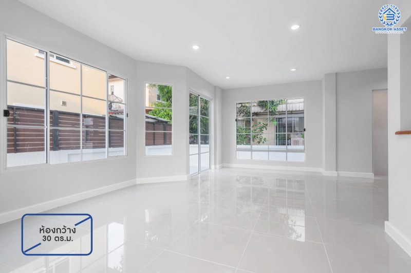 บ้านมือสองตกแต่งใหม่ คุณภาพแบรนด์ LH ม.ชัยพฤกษ์ ติวานนท์-ราชพฤกษ์ บ้านพร้อมอยู่ เนื้อที่ 50.6 ตร.ว. ฟังก์ชั่น 3 ห้องนอน 2 ห้องน้ำ รองรับทุกการอยู่อาศัย บนทำเลติดถนน 345 เชื่อมต่อทั้งถ.ราชพฤกษ์ ,ติวานนท์ ใกล้โรบินสัน และทางด่วนศรีสมาน....