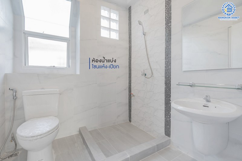 บ้านมือสองตกแต่งใหม่ คุณภาพแบรนด์ LH ม.ชัยพฤกษ์ ติวานนท์-ราชพฤกษ์ บ้านพร้อมอยู่ เนื้อที่ 50.6 ตร.ว. ฟังก์ชั่น 3 ห้องนอน 2 ห้องน้ำ รองรับทุกการอยู่อาศัย บนทำเลติดถนน 345 เชื่อมต่อทั้งถ.ราชพฤกษ์ ,ติวานนท์ ใกล้โรบินสัน และทางด่วนศรีสมาน....