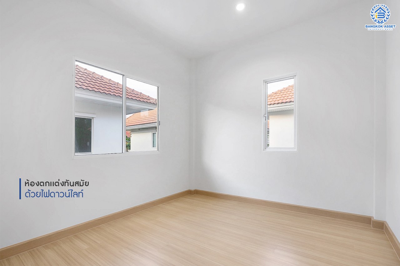 บ้านมือสองตกแต่งใหม่ ม.เพอร์เฟคพาร์ค พระราม5-บางใหญ่ บ้านพร้อมอยู่ เนื้อที่ 35.8 ตร.ว. แบรนด์ดัง ฟังก์ชั่น 3 ห้องนอน 2 ห้องน้ำ สนามหญ้าด้านข้างรองรับทุกกิจกรรม ส่วนกลางครบครัน บนทำเลสุดสะดวก ใกล้ทางด่วนกาญจนาฯ และ Central Westgate...