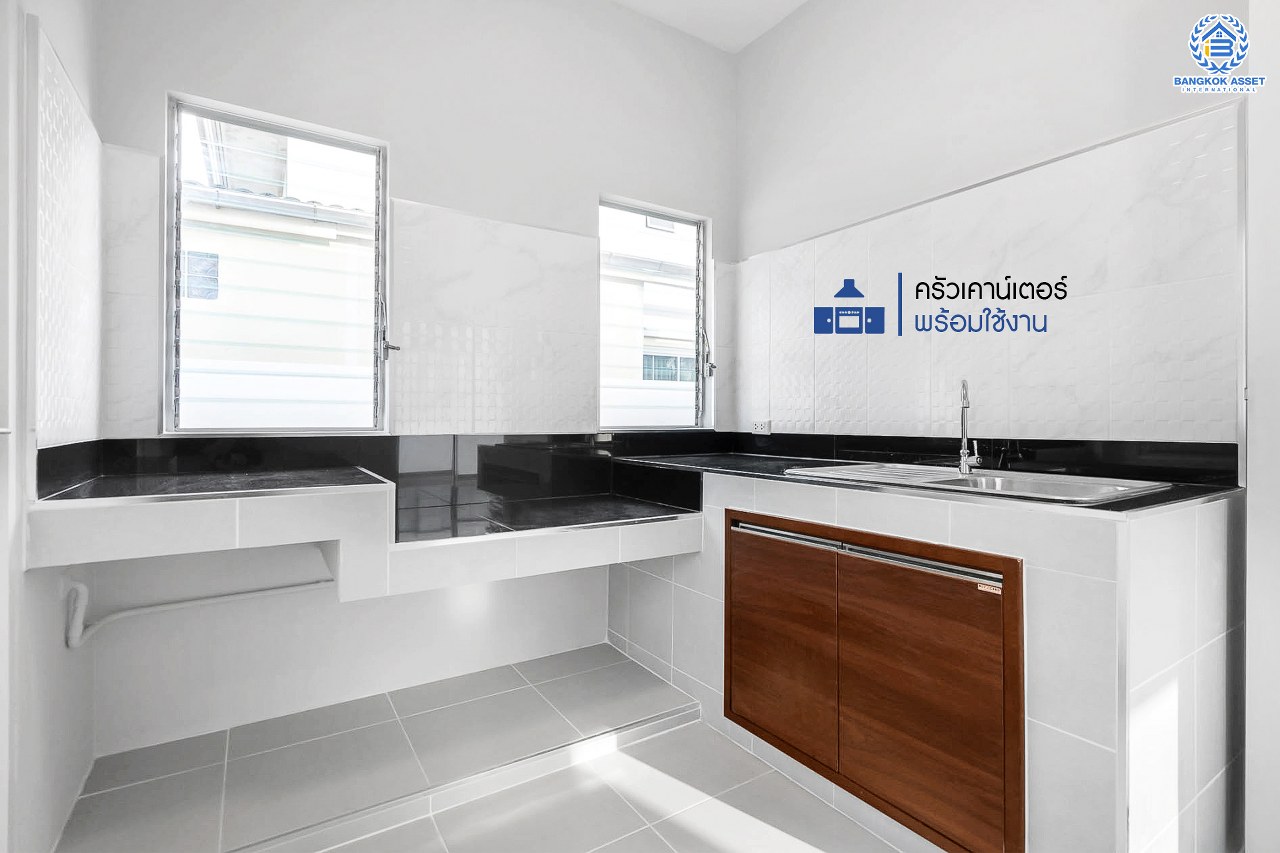 บ้านมือสองตกแต่งใหม่ ม.พฤกษ์ลดา1 บางใหญ่-เซ็นทรัลเวสต์เกต บ้านเดี่ยวคุณภาพ LH จัดเต็มให้แบบพร้อมอยู่ เนื้อที่ 50 ตร.ว. พร้อมฟังก์ชั่น 3 ห้องนอน 2 ห้องน้ำ 2 ที่จอดรถ เดินทางสะดวกสบาย บนเส้นทางสายหลัก "กาญจนาภิเษก" ใกล้เซ็นทรัลเวสต์เกต และรถไฟฟ้าสถานี "คลองบางไผ่"...