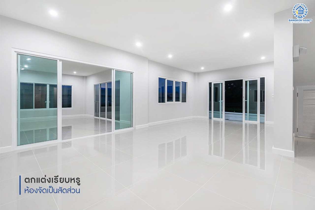 บ้านใหม่มือหนึ่งไม่เคยเข้าอยู่ บ้านเดี่ยวหลังใหญ่ซื้อ 1 เหมือนได้ 3!! ม.วิลล่าคุณาลัย2 บางใหญ่-เซ็นทรัลเวสต์เกต #หลังมุม เนื้อที่ 69.8 ตร.ว. หน้ากว้าง 19 เมตร! ฟังก์ชั่นจัดเต็ม 4 ห้องนอน 3 ห้องน้ำ 1 ห้องทำงาน บนทำเลเยี่ยม ใกล้ถนนกาญจนาฯ และเพียง 10 นาทีถึงรถไฟฟ้า "สถานีคลองบางไผ่"