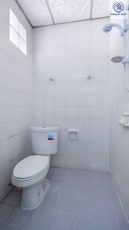 ทาวน์เฮ้าส์มือสองนนทบุรี ทำเลติดรถไฟฟ้า "สถานีไทรม้า" ม.ซื่อตรง บ้านพร้อมอยู่ เนื้อที่ 26 ตร.ว. ฟังก์ชั่น 4 ห้องนอน ทำเลเยี่ยม ใกล้เซ็นทรัลรัตนาธิเบศร์ และทางด่วนงามวงศ์วาน...