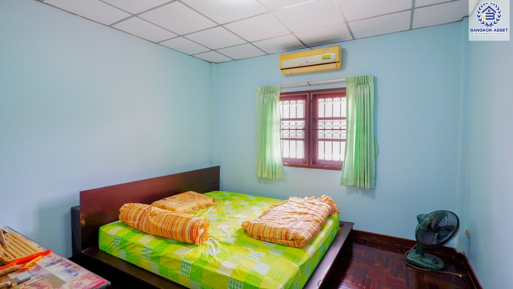 ทาวน์เฮ้าส์มือสองนนทบุรี ทำเลติดรถไฟฟ้า "สถานีไทรม้า" ม.ซื่อตรง บ้านพร้อมอยู่ เนื้อที่ 26 ตร.ว. ฟังก์ชั่น 4 ห้องนอน ทำเลเยี่ยม ใกล้เซ็นทรัลรัตนาธิเบศร์ และทางด่วนงามวงศ์วาน...