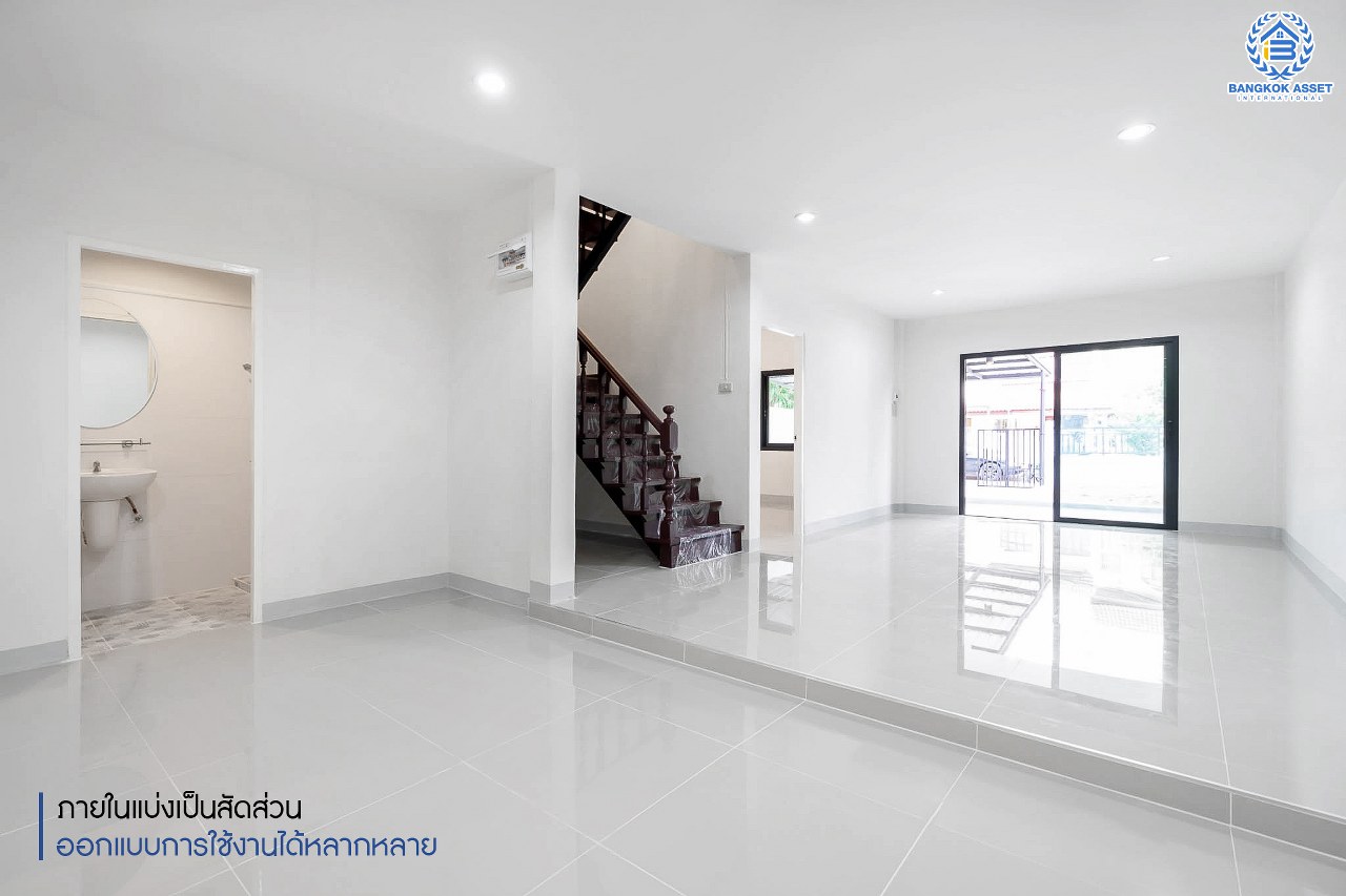 บ้านมือสองตกแต่งใหม่ ม.บัวทอง2 บางใหญ่-เซ็นทรัลเวสต์เกต เพียง 50 เมตรจากรถไฟฟ้า "สถานีคลองบางไผ่" หลังใหญ่พร้อมอยู่ เนื้อที่ 30 ตร.ว. ฟังก์ชั้น 4 ห้องนอน 2 ห้องน้ำ เดินทางสะดวก ใกล้ถนนกาญจนาภิเษก มีรถประจำทางผ่านหลายสาย ราคาพิเศษสุด!...