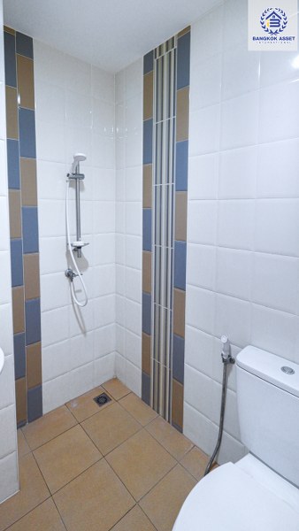 ทาวน์เฮ้าส์มือสองนนทบุรี ห้องมุม! ม.โกลเด้นทาวน์ ปิ่นเกล้า-จรัญฯ เนื้อที่ 29.2 ตร.ว. ฟังก์ชั่น 4 นอน 3 น้ำ หน้ากว้าง 5.7 เมตร ต่อเติมครัว โรงรถพร้อมอยู่ บนทำเลชื่อมต่อหลายเส้นทาง ใกล้ทางด่วน และรถไฟฟ้า