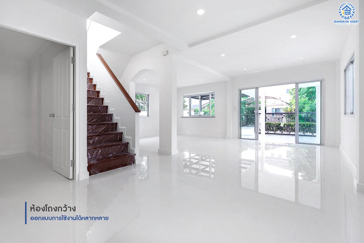 บ้านมือสองตกแต่งใหม่ ม.ศุภาลัยวิลล์ วงแหวน-รัตนาธิเบศร์ เนื้อที่ 50 ตร.ว. ฟังก์ชั่นครบ 3 ห้องนอน 2 ห้องน้ำ 1 ห้องอเนกประสงค์ปรับเปลี่ยนเป็นห้องนอนได้ มีWalk- in Closet และสามารถจอดรถได้ 2 คัน กว้างขวางพร้อมอยู่ บนทำเลเดินทางสะดวก ใกล้ถ.กาญจนาภิเษก เซ็นทรัลเวสต์เกต และรถไฟฟ้า "สถานีคลองบางไผ่"...