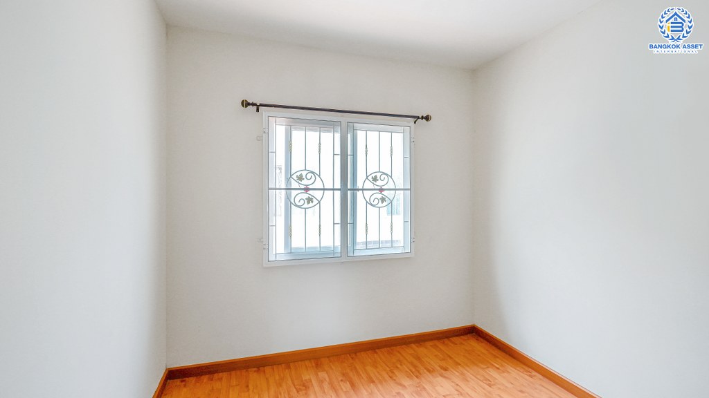 ทาวน์เฮ้าส์มือสองนนทบุรี ทำเลติดถนนราชพฤกษ์ ใกล้วงเวียนพระรามห้า ม.พฤกษาทาวน์ บ้านต่อเติมครบ เนื้อที่ 21.4 ตร.ว. หน้ากว้าง 5.7 เมตร จอดรถได้ 2 คัน ฟังก์ชั่น 3 ห้องนอน 2 ห้องน้ำ พร้อมบิ้วท์อินครัวเคาน์เตอร์ ราคาสุดคุ้ม!...