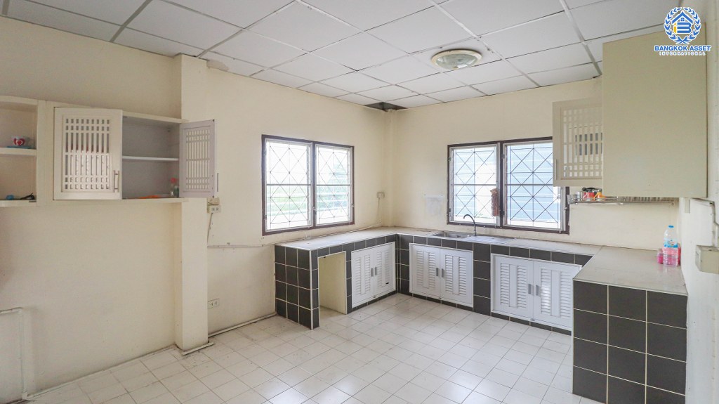 บ้านเดี่ยวมือสองนนทบุรี ถนนเมน ราคาถูกที่สุดในย่านนี้! ม.พร้อมจิตร ปิ่นเกล้า-กาญจนาภิเษก เนื้อที่ 52.7 ตร.ว. ฟังก์ชั่นครบ ครัวกว้าง พร้อมอยู่ บนทำเลเดินทางสะดวก ใกล้เซ็นทรัลเวสต์เกต...