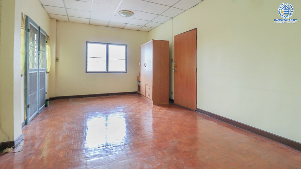 บ้านเดี่ยวมือสองนนทบุรี ถนนเมน ราคาถูกที่สุดในย่านนี้! ม.พร้อมจิตร ปิ่นเกล้า-กาญจนาภิเษก เนื้อที่ 52.7 ตร.ว. ฟังก์ชั่นครบ ครัวกว้าง พร้อมอยู่ บนทำเลเดินทางสะดวก ใกล้เซ็นทรัลเวสต์เกต...