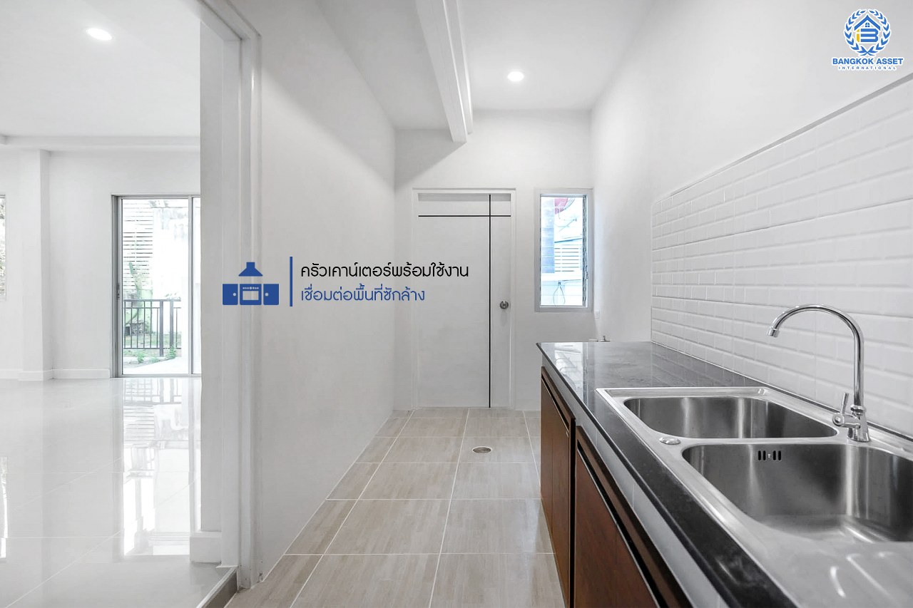 บ้านมือสองตกแต่งใหม่ ม.เดอะวิลล่า ราชพฤกษ์-ท่าอิฐ โซนต้นโครงการ #ห้องมุม หลังใหญ่ เนื้อที่ 24 ตร.ว. คุณภาพแบรนด์ Property Perfect ฟังก์ชั่นครบ! 3 ห้องนอน 2 ห้องน้ำ บนทำเลเยี่ยมเชื่อมต่อทั้งถ.รัตนาธิเบศร์ และถ.ราชพฤกษ์ และเพียง 10 นาที ถึงรถไฟฟ้า "สถานีบางรักน้อยท่าอิฐ"