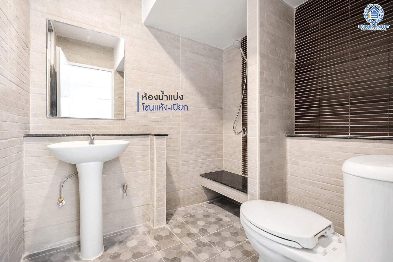 บ้านมือสองตกแต่งใหม่ ม.เดอะวิลล่า ราชพฤกษ์-ท่าอิฐ โซนต้นโครงการ #ห้องมุม หลังใหญ่ เนื้อที่ 24 ตร.ว. คุณภาพแบรนด์ Property Perfect ฟังก์ชั่นครบ! 3 ห้องนอน 2 ห้องน้ำ บนทำเลเยี่ยมเชื่อมต่อทั้งถ.รัตนาธิเบศร์ และถ.ราชพฤกษ์ และเพียง 10 นาที ถึงรถไฟฟ้า "สถานีบางรักน้อยท่าอิฐ"