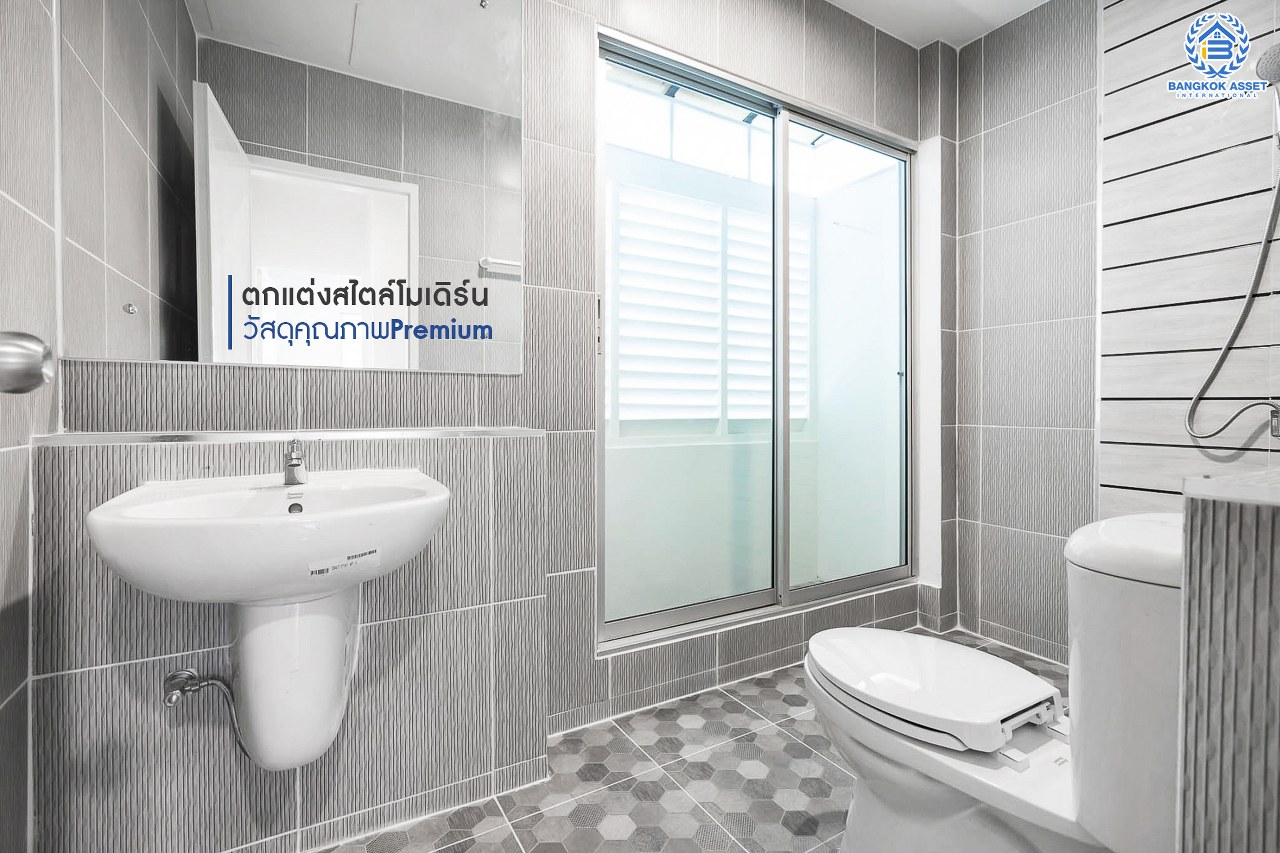 บ้านมือสองตกแต่งใหม่ ม.เดอะวิลล่า ราชพฤกษ์-ท่าอิฐ โซนต้นโครงการ #ห้องมุม หลังใหญ่ เนื้อที่ 24 ตร.ว. คุณภาพแบรนด์ Property Perfect ฟังก์ชั่นครบ! 3 ห้องนอน 2 ห้องน้ำ บนทำเลเยี่ยมเชื่อมต่อทั้งถ.รัตนาธิเบศร์ และถ.ราชพฤกษ์ และเพียง 10 นาที ถึงรถไฟฟ้า "สถานีบางรักน้อยท่าอิฐ"