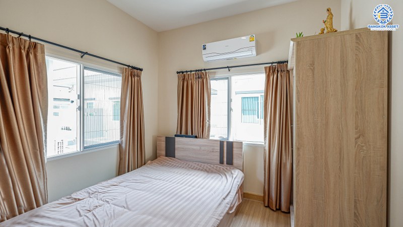 บ้านแฝดมือสองนนทบุรี ห้องมุม! ม.คิวดิสทริคท์ เวสต์เกต ตกแต่ง Built-In ทั้งหลัง พร้อมเฟอร์ฯ สวยแบบบ้านตัวอย่าง ฟังก์ชั่น 4 ห้องนอน 3 ห้องน้ำ โซนใกล้ส่วนกลาง บนทำเลดีที่สุด ใกล้รถไฟฟ้า และเซ็นทรัลเวสต์เกต