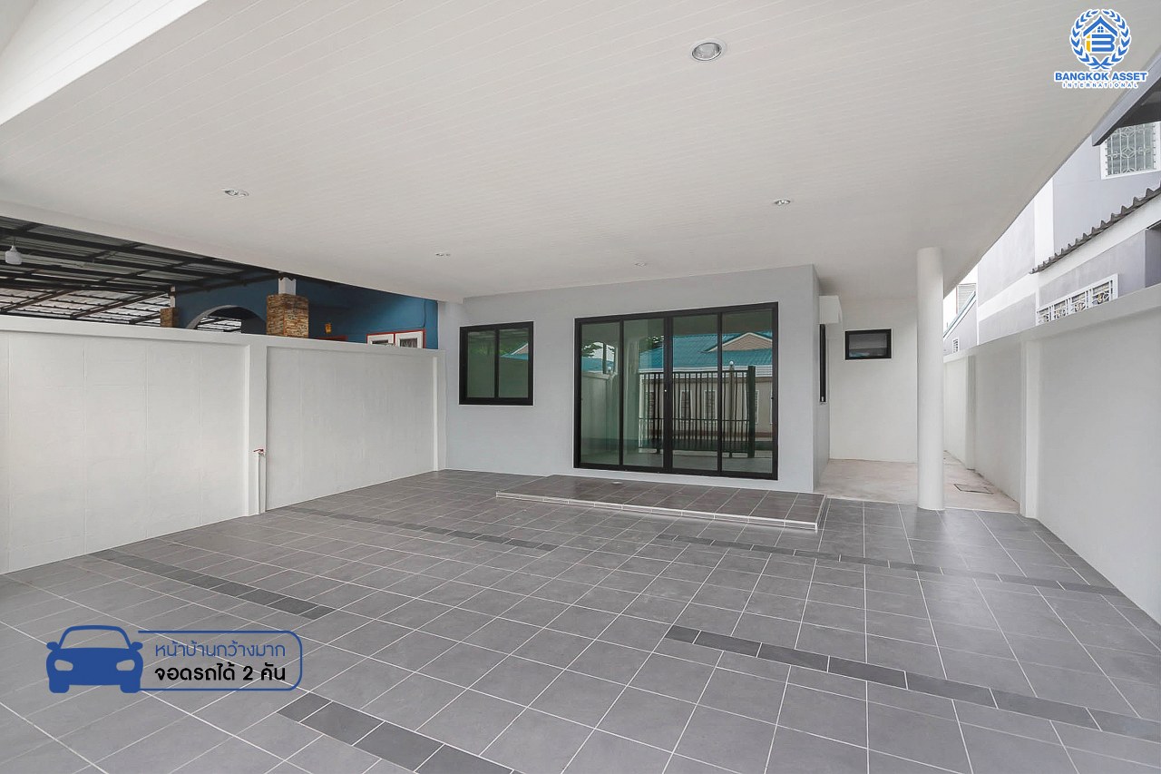 บ้านมือสองตกแต่งใหม่ ม.ลานทอง ติวานนท์-ปากเกร็ด หลังใหญ่พร้อมอยู่ บนเนื้อที่ 35 ตร.ว. ฟังก์ชั่น 3 ห้องนอน 2 ห้องน้ำ 2 ที่จอดรถ สะดวกทุกการเดินทาง บนทำเลติด ถ.ติวานนท์ ใกล้เซ็นทรัล และทางด่วน "แจ้งวัฒนะ" เพียง 5 นาทีถึง "ห้าแยกปากเกร็ด"...