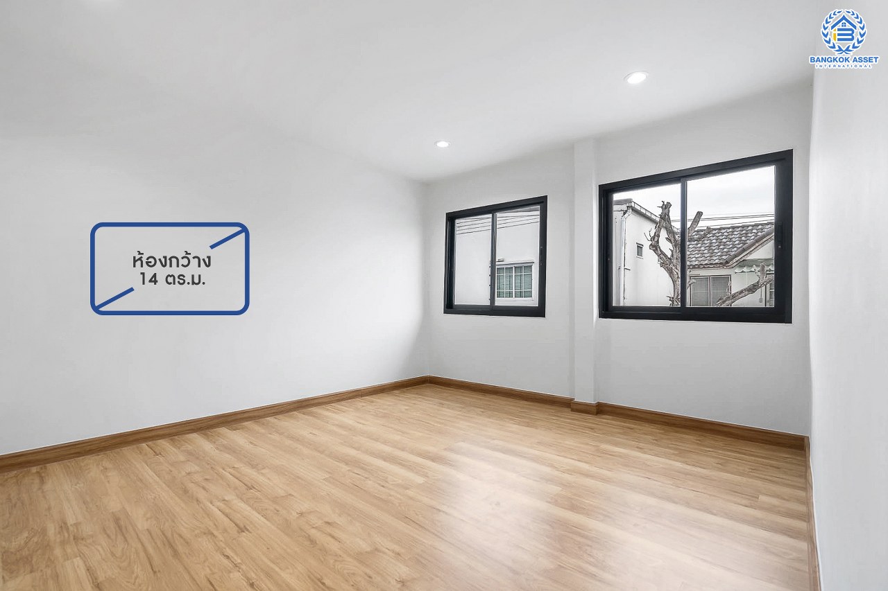 บ้านมือสองตกแต่งใหม่ ม.ลานทอง ติวานนท์-ปากเกร็ด หลังใหญ่พร้อมอยู่ บนเนื้อที่ 35 ตร.ว. ฟังก์ชั่น 3 ห้องนอน 2 ห้องน้ำ 2 ที่จอดรถ สะดวกทุกการเดินทาง บนทำเลติด ถ.ติวานนท์ ใกล้เซ็นทรัล และทางด่วน "แจ้งวัฒนะ" เพียง 5 นาทีถึง "ห้าแยกปากเกร็ด"...